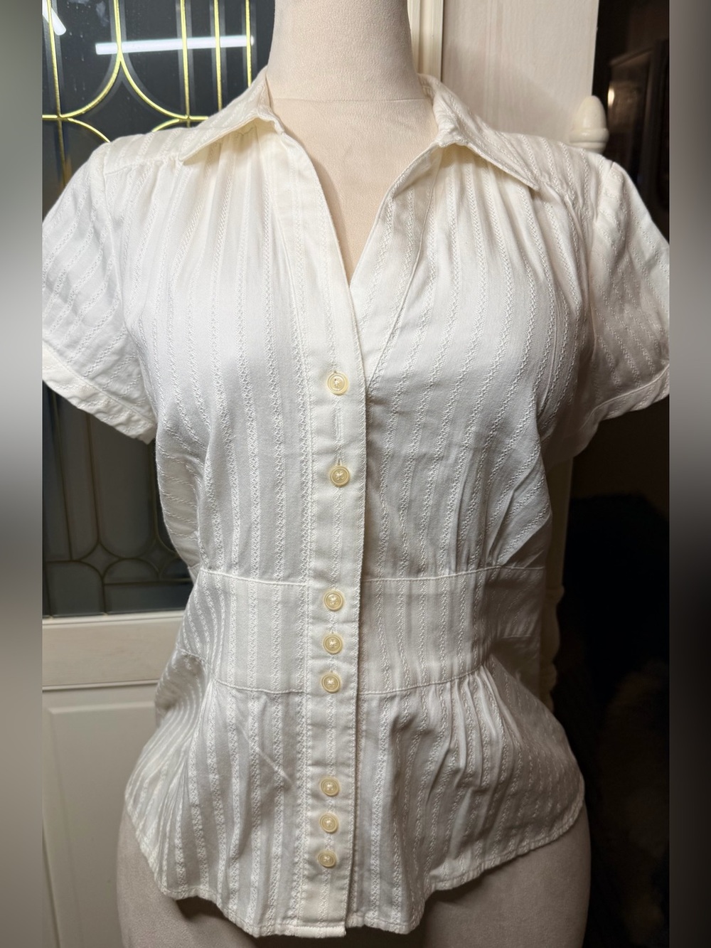 Ann Taylor Size 14 White Fitted Corset Waist Textured Button Front Top Coquette